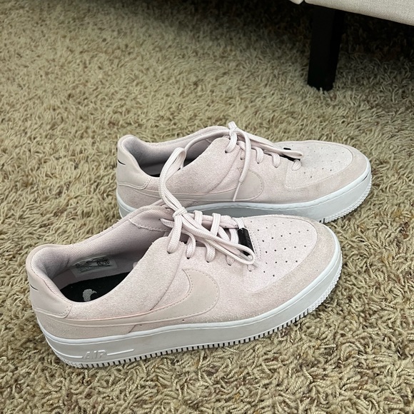 Nike Air Force - Picture 3 of 4